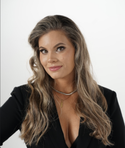 Dr. Kelly Alhooie DPT, healthcare business coach and founder of PelviBiz